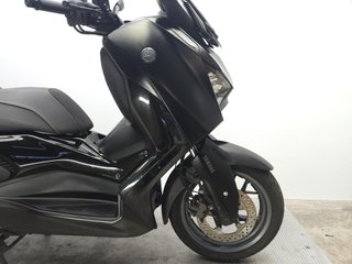 YAMAHA X-MAX 300 TECH MAX 2023 7931 kms.