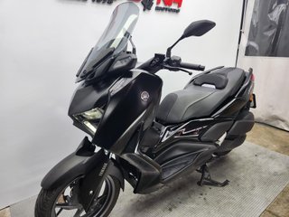 YAMAHA X-MAX 300 TECH MAX 2023 7931 kms.