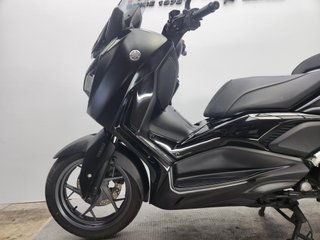 YAMAHA X-MAX 300 TECH MAX 2023 7931 kms.