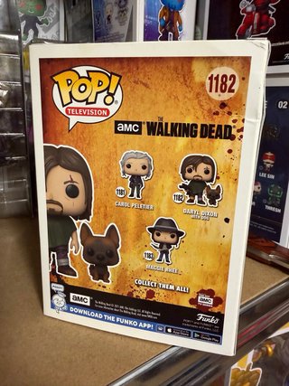 Funko Pop Daryl Dixon con perro 1182