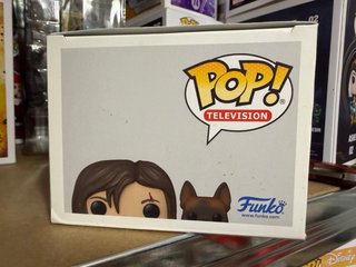 Funko Pop Daryl Dixon con perro 1182