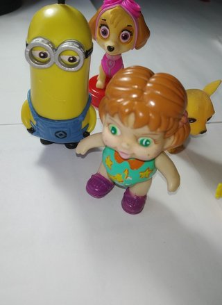 Figuras New Ray: Kevin, Skye, Victini, Pero