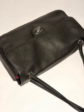 Bolsa Chanel Maxi Flap Preta