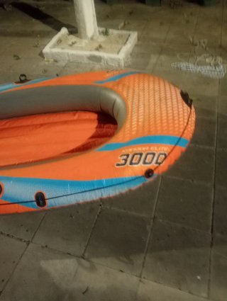 Barca hinchable KONDOR ELITE 3000, incluye remos