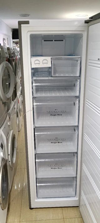 CONGELADOR VERTICAL HISENSE NO FROST ENERGÍA A++