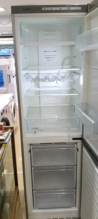 NEVERA COMBI BOSCH NO FROST ENERGÍA A+