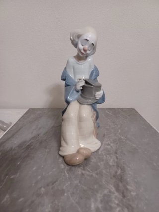Nao Lladrò statuetta in porcellana
