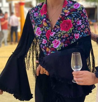 Mantoncillo Gitana Flores Negro Multicolor