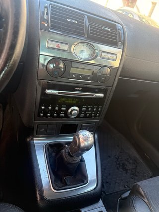 Ford Mondeo 2004