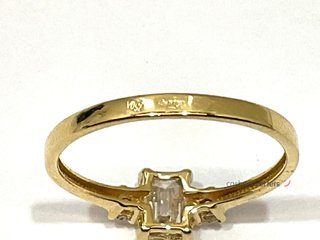 anillo oro 18k con piedra con diamante de laboratorio
