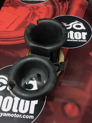 Colector de Inyección Honda CBR 1000 2008-2013