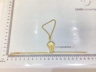 manita oro 18k con piedra con circonita