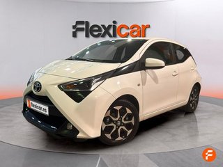Toyota Aygo 1.0 70 x-play