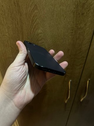 iPhone 16e (precio negociable)