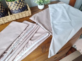 4 cojines 60x60 Beige y Blanco.