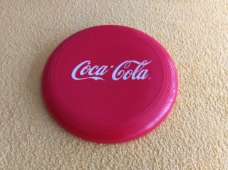 2 TAZAS COCACOLA PLÁSTICO +GRATIS FRESBEE COCACOLA