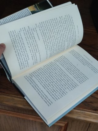 Els convidats” Emili Teixidor – Catalan novel book