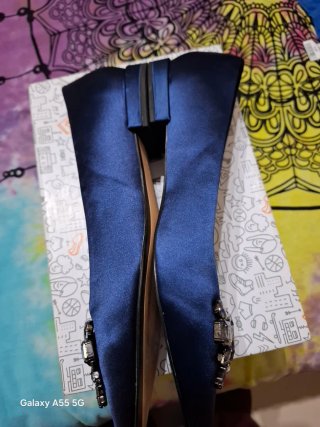 Manoletinas Zara con Joya ,forradas  raso.Talla 39