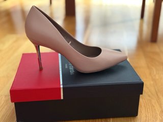 Zapatos tacón Pierre Cardin Talla 39 Beige