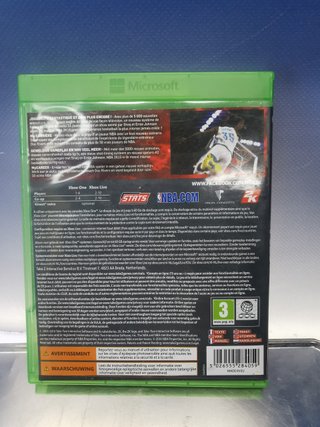Videogioco NBA 2K215 per Xbox One con copertina leggermente danneggiata