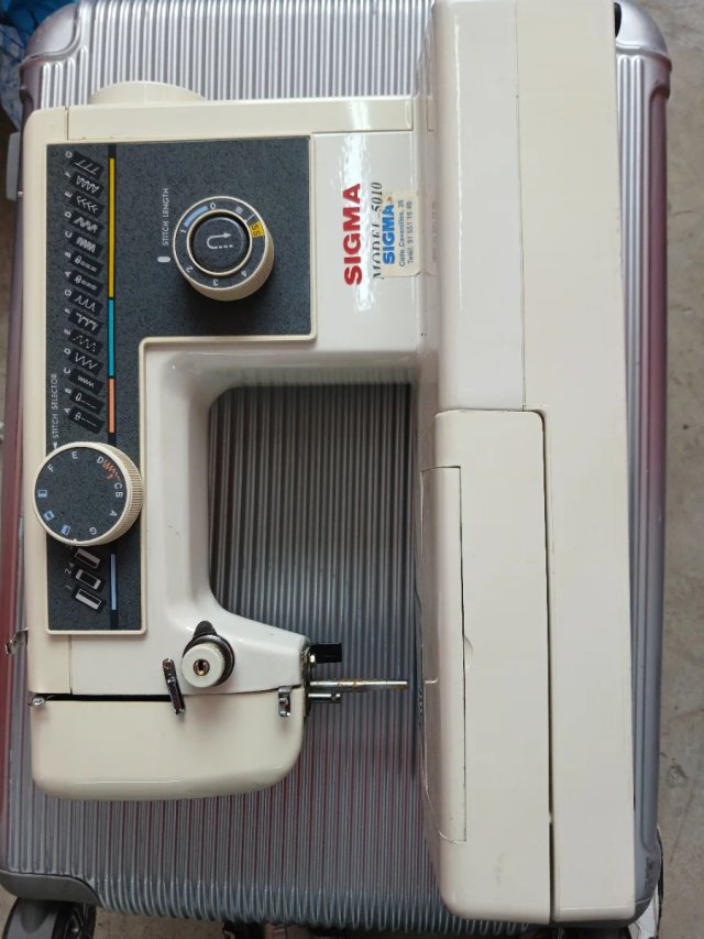 Máquina de coser SIGMA Modelo 5010