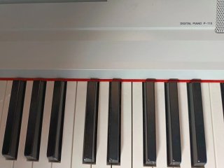 Cambio Piano Yamaha P115 +pedal+ funda+atril +acce