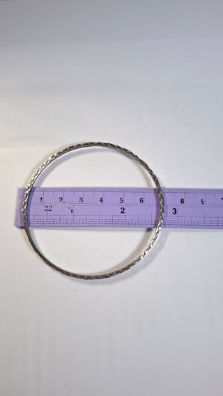 Pulsera rígida PLATA DE LEY 925 diseño cerrada