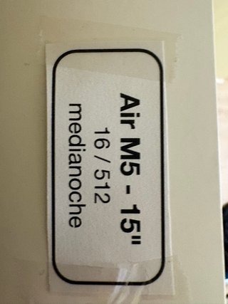 MacBook M5-15” 16/512 Medianoche