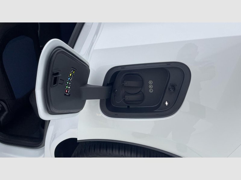Volvo EX30 2024, foto 19