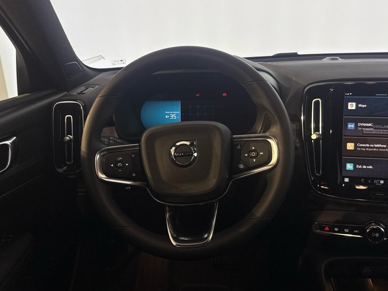 Volvo XC40 2025, foto 15