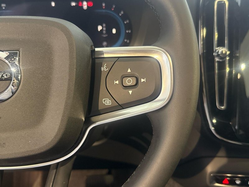 Volvo XC40 2025, foto 22
