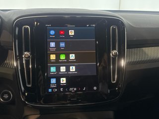 Volvo XC40 2.0 B3 G Plus Dark Auto