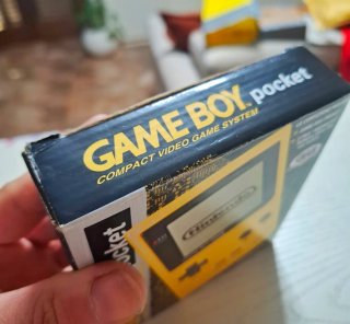 Nintendo Game Boy Pocket Giallo