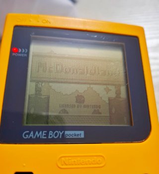 Nintendo Game Boy Pocket Giallo