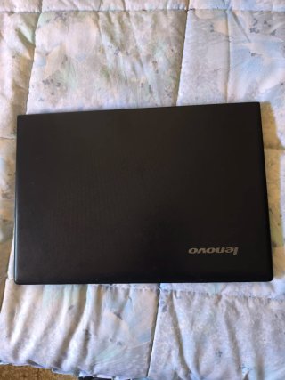 Portátil Lenovo Negro