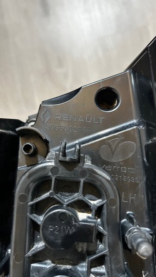 Piloto Trasero IZ Renault Express