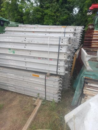 Vendo Pasarelas andamio con escalera y trampilla