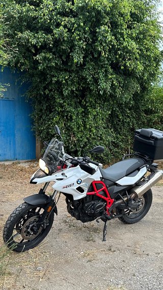 BMW F700GS