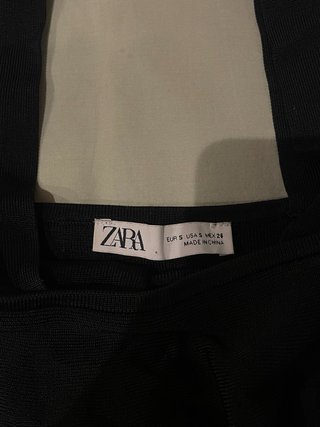 Top Asimétrico ZARA Negro Talla S