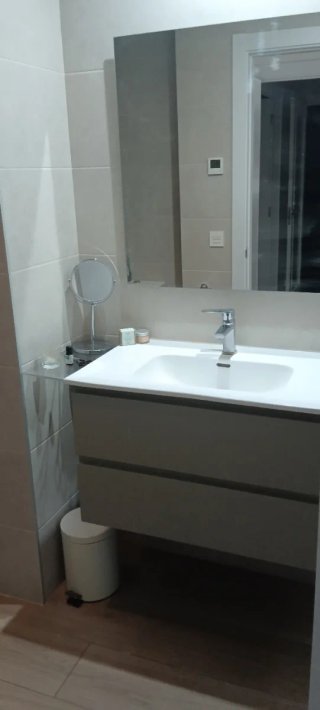 Piso arrosadia,cocina y baños amueblados ,armarios