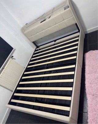Cama King 180x200 con LED y Cajones