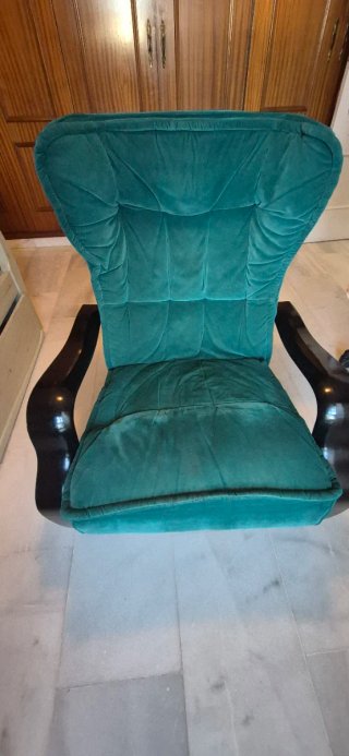 Sillón relax terciopelo y madera
