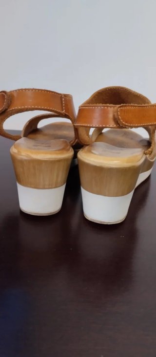ZNK Sandalias de piel tacón 7cm suela gel