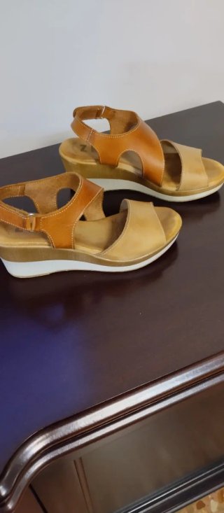 ZNK Sandalias de piel tacón 7cm suela gel