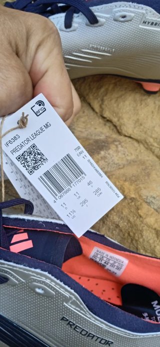 Zapatillas Adidas Predator Plata y Rosa