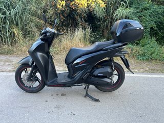 Honda SH 125 Sport Negra