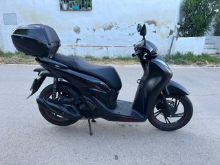Honda SH 125 Sport Negra