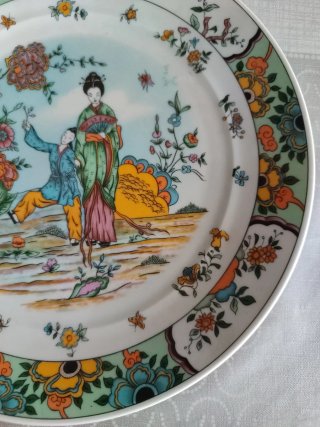 Plato decorativo Irabia