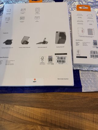 Custodia MOFT Dynamic Folio per iPad Pro 13. Nuova, mai aperta.