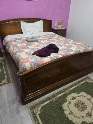 Camera da letto in legno massello